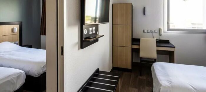 Romilly-sur-seine chambre familiale.jpg Hotel B&B