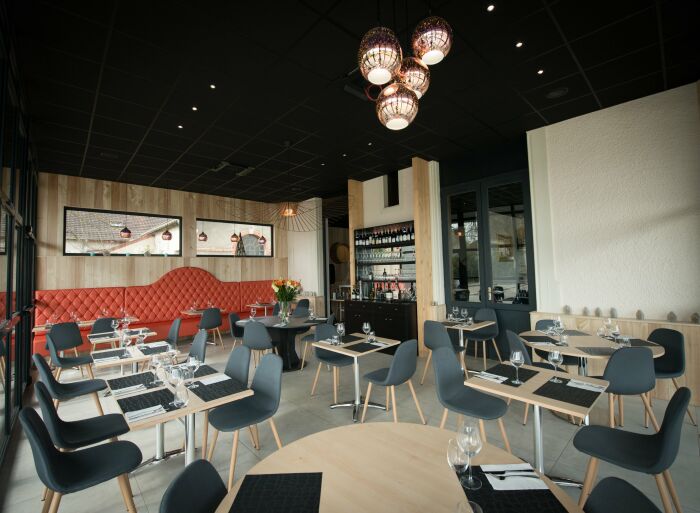 Restaurant Les Tonnelles.JPG