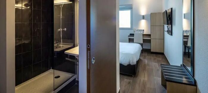 Romilly-sur-seine chambre double (2).jpg Hotel B&B