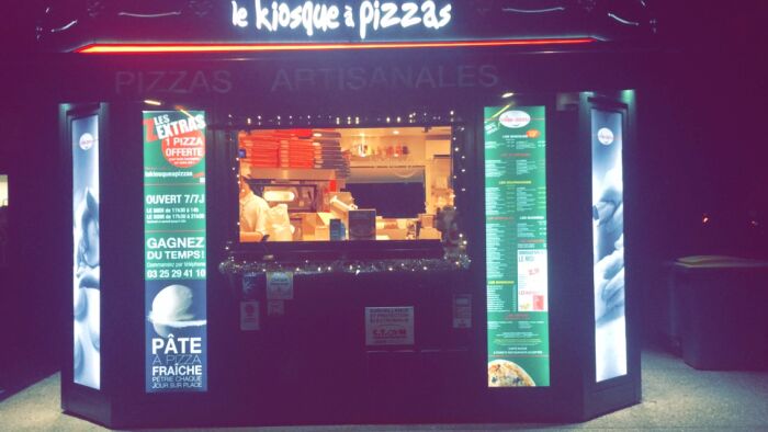 Le kiosque à pizza.jpg Le kiosque à pizza