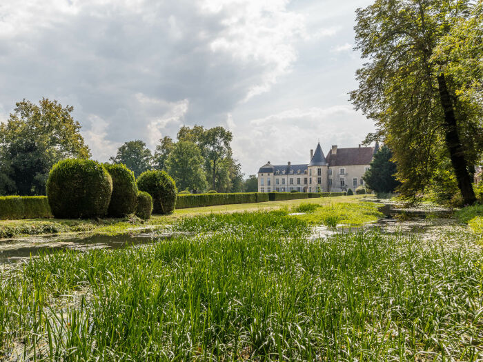 Château de Taisne.jpg