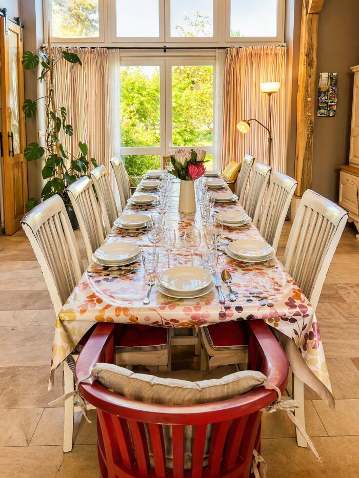 4 - Vue de la table de salle à manger.jpg LaMelinothe