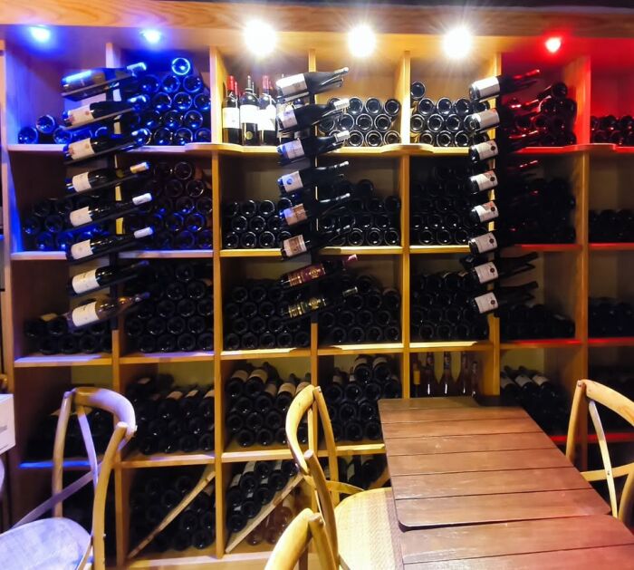 Au Numéro Vins 4.jpg Au numéro vins