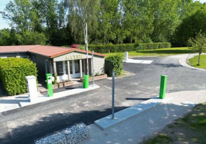 Camping Méry 1.jpg Camping Méry