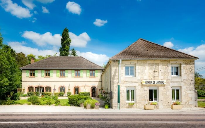 Auberge de la Plaine Hôtel La Rothière Grands lacs de champagne (1).jpg Auberge de la Plaine