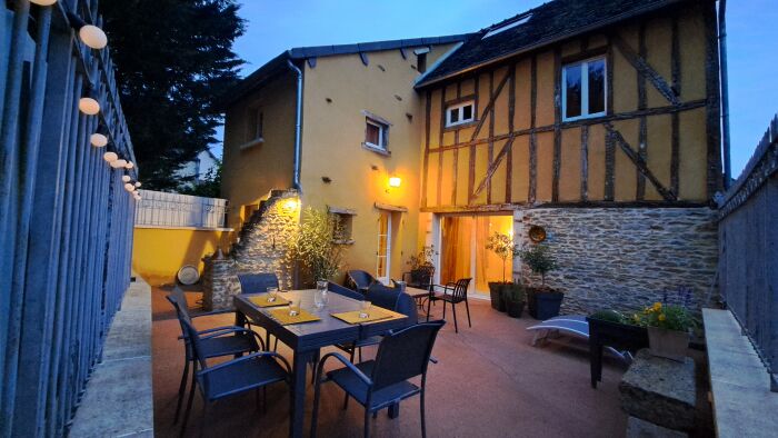 Couleur Safran 2.jpg Gîte le Safran