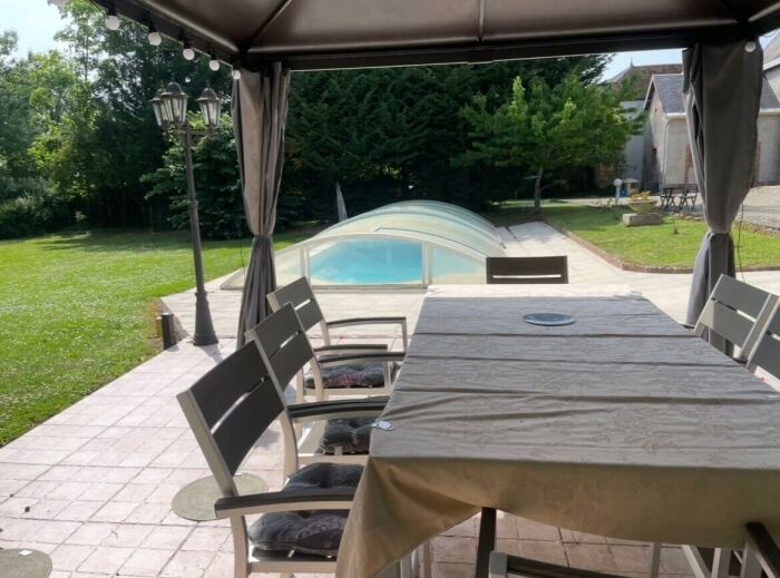 Le petit chateau Chambres d'hôtes Vendeuvre-sur-Barse Forêt d'Orient (4).jpg Nadine ARTUS