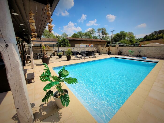 Le Vendangeoir.jpg Le Vendangeoir