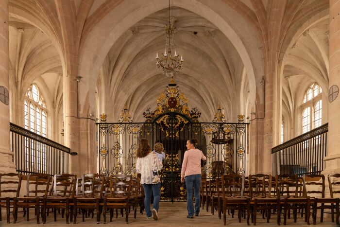 Intérieur de l'église de Dienville.jpg Studio OG Intérieur de l'église de Dienville.jpg Studio OG
