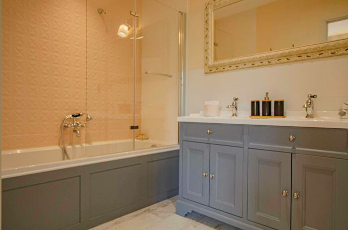 Château de Crespy-le-Neuf Aube en Champagne Grands Lacs (15).jpg Gîtes de France Aube