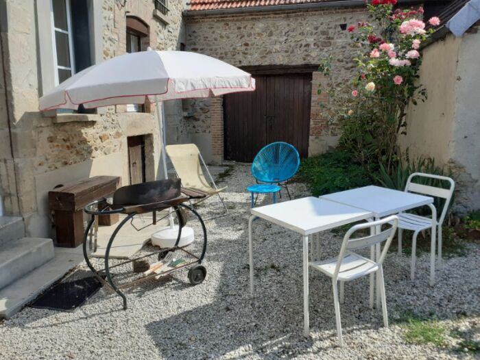 terrasse.jpg Mme JOMIN Maryse