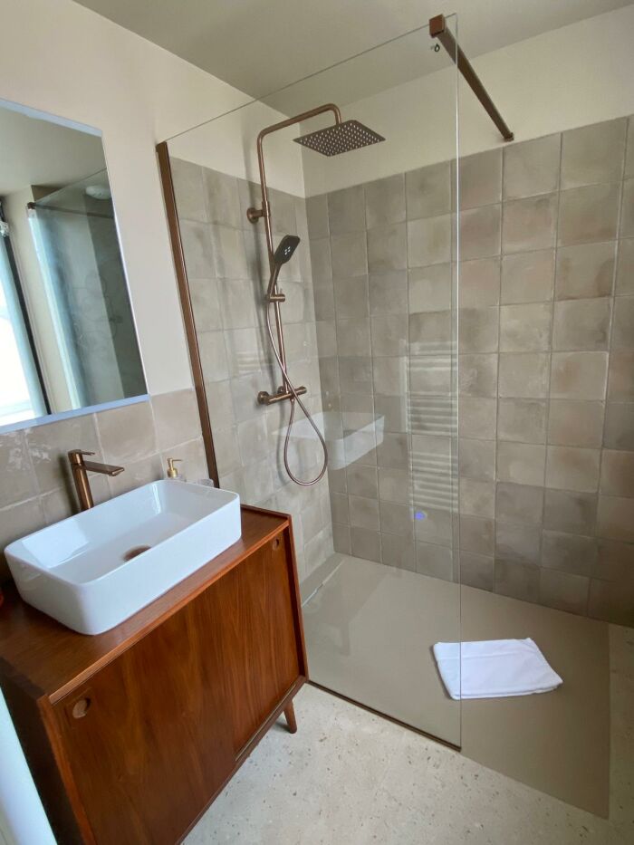 Salle de bain-Maison-des-Chouettes ©Sophie-ENFERT