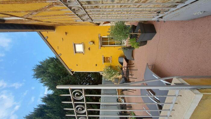 Couleur Safran 1.jpg Gîte le Safran