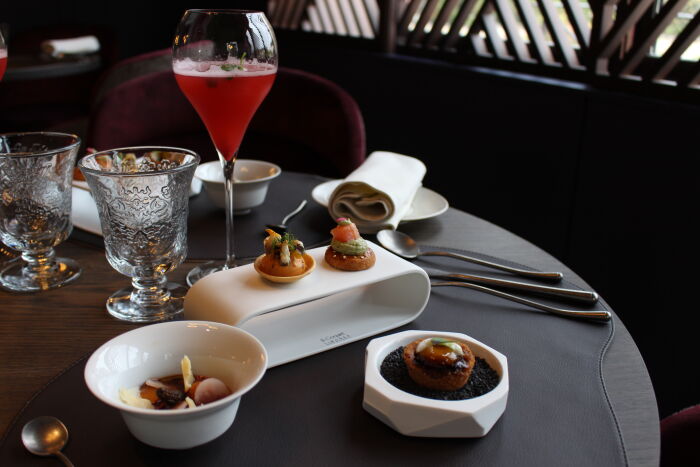 Table, apéritif & mises en bouche © Oxalis Restaurant