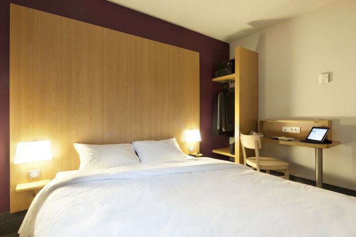 lit double.jpg Hotel B & B Troyes Barberey