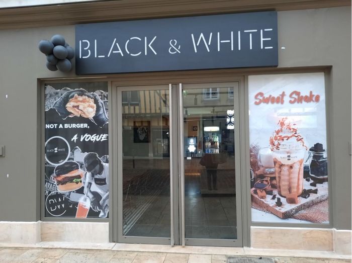 Black and White Burger