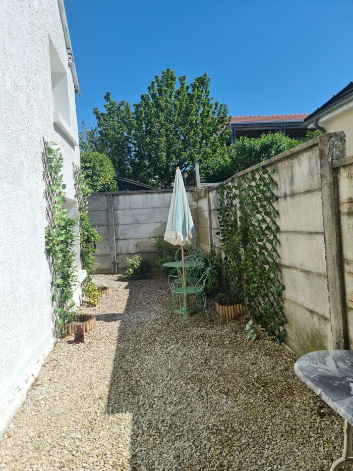 terrasse privative avec BBQ AS