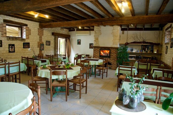 Salle restaurant.jpg © Ferme de la Renaissance